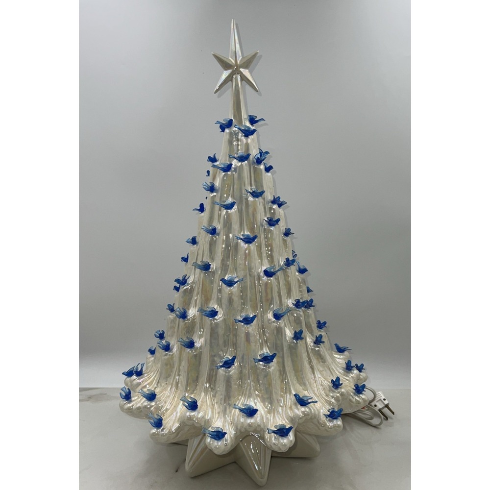 VTG Ceramic Lava Christmas Tree Opalescent White Blue Birds Doves 21" Tall Works